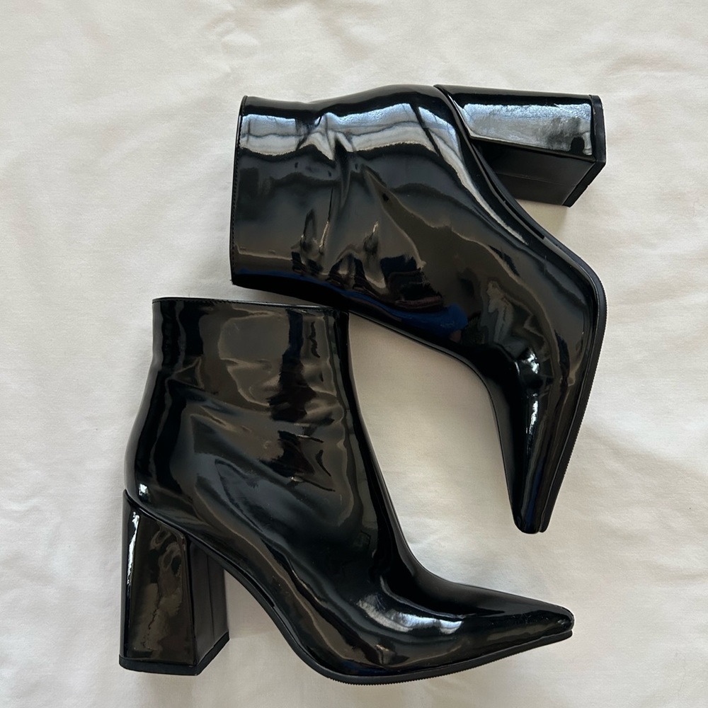 Black Boots